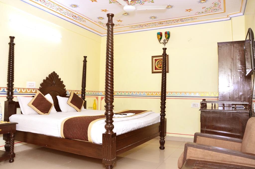 Hotel Vaishnavi Джайпур Екстер'єр фото